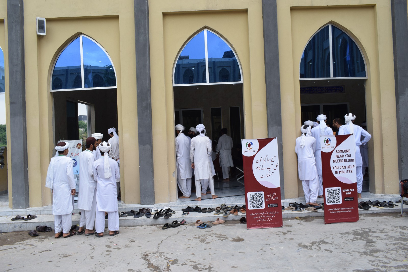 Blood donation activity at Jamia Ghousia Zia Ul Uloom, Islamabad during Jamia Ghousia Zia Ul Uloom Camp